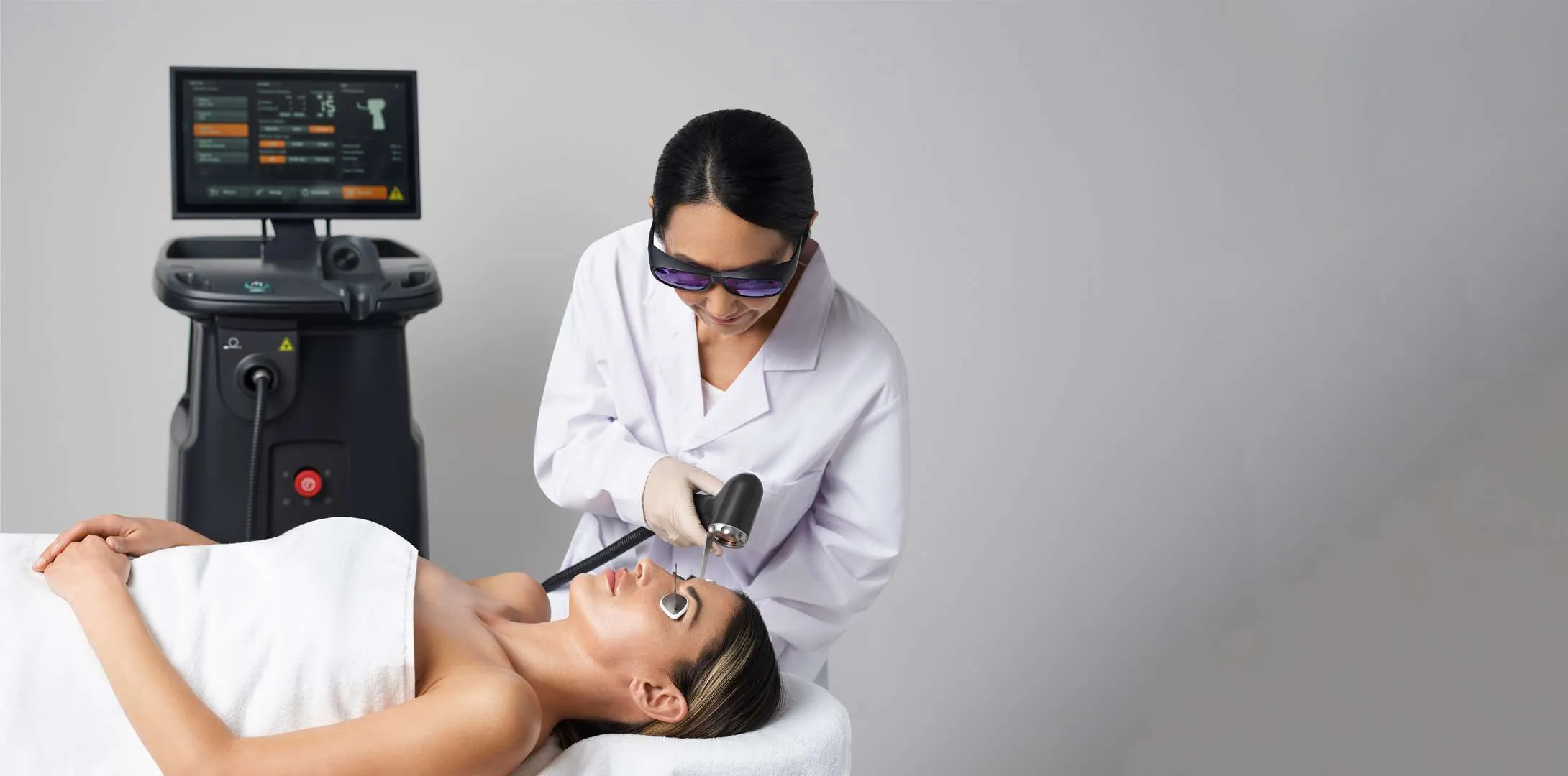 laser machine advalight . Best laser in aesthetics. Best Aesthetics laser