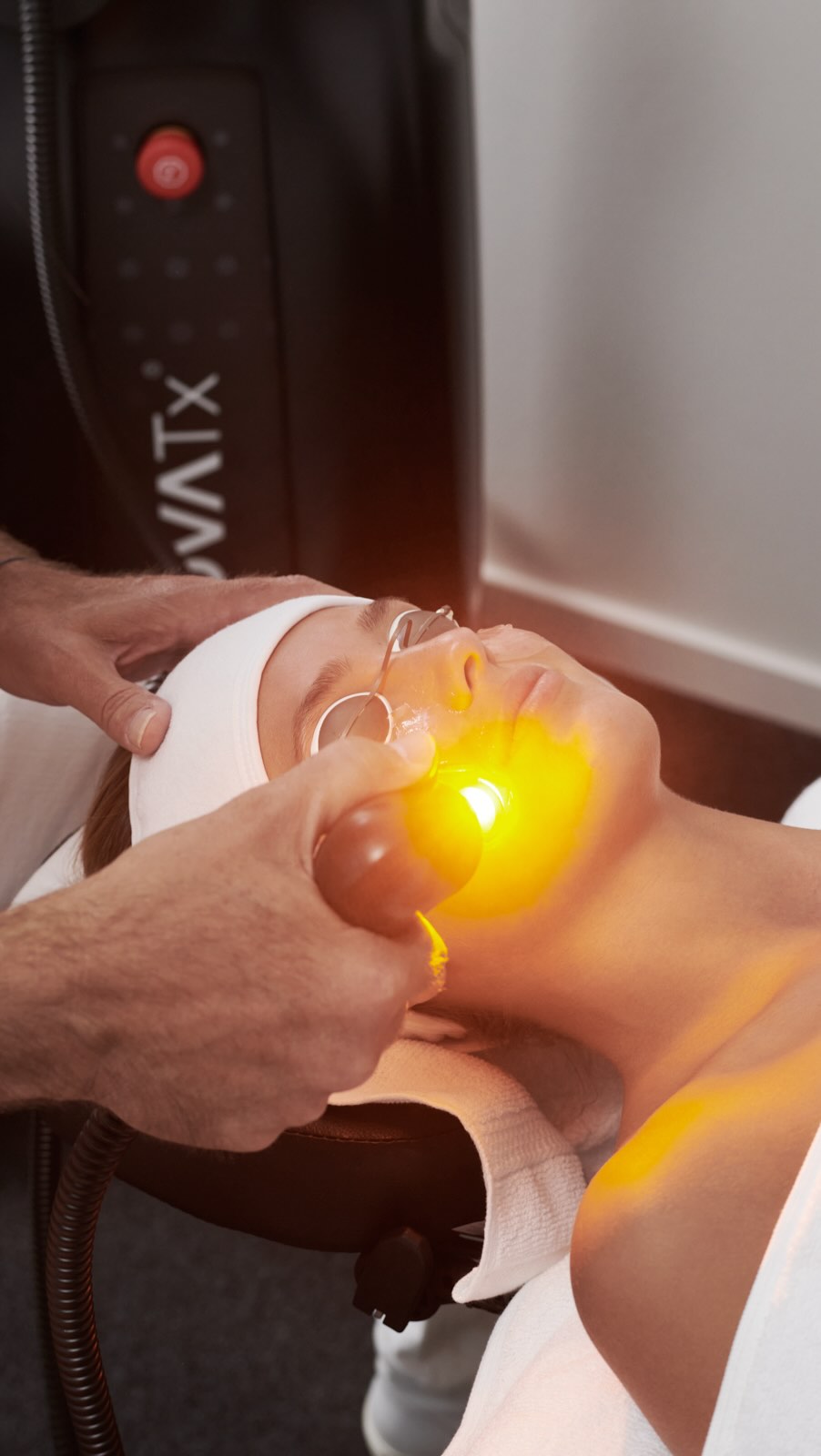 What does an ADVATx treatment actually look like?

We wanted to take you behind the scenes and show the experience from start to finish - from the initial skin analysis, to the treatment itself, and the results afterwards.

In this case, the treatment focused on improving overall skin clarity, tone and complexion, with the treatment plan tailored to the concerns identified during the consultation.

ADVA Tx combines 589nm and 1319nm dual wavelength technology, giving practitioners the versatility to target concerns including vascular issues, pigmentation, acne scarring and skin rejuvenation.

The treatment was quick, comfortable and required minimal downtime, and here’s the result a few weeks later ✨

Real treatment. Real skin. Real experience.

📍 Treatment at Elite Aesthetics
📩 Get in touch to find out more.

#eliteaesthetics #advatx #drshirinlakhani #advatreatment