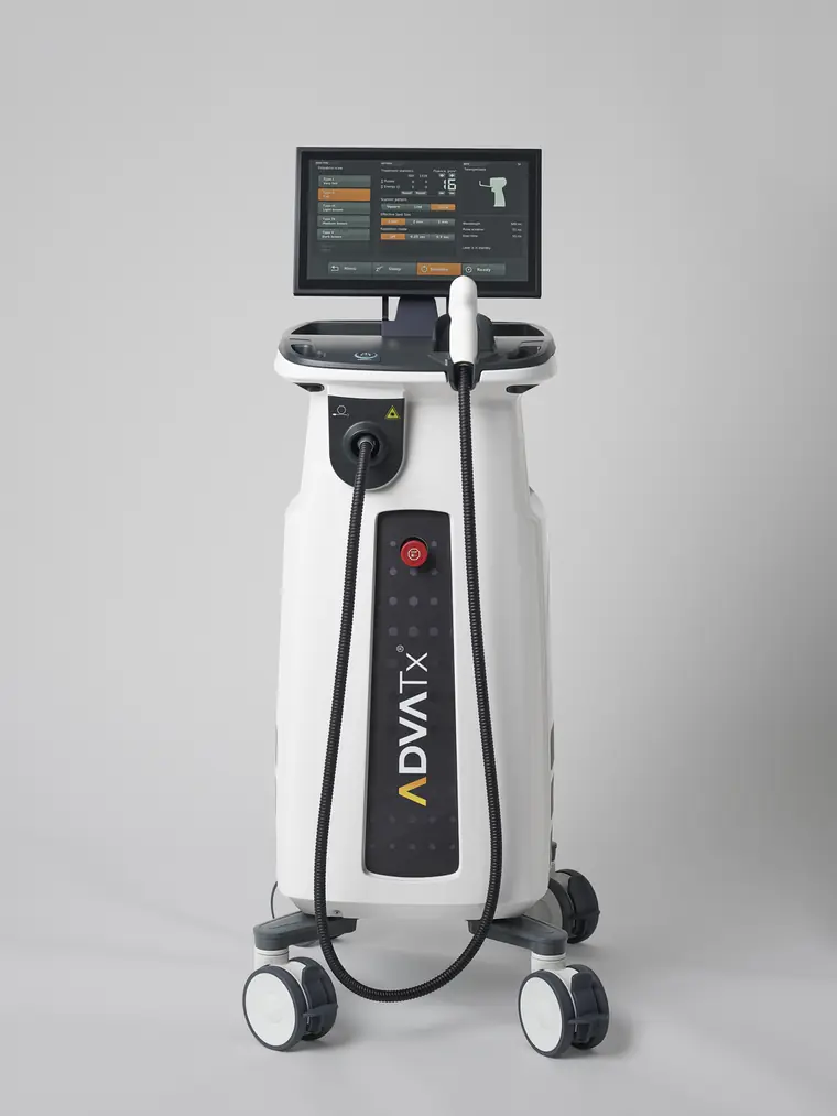 ADVATx dual-wavelength 589nm and 1319nm aesthetic laser device